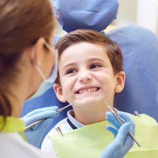 Bernu zobārsts ārstē zobus bernam